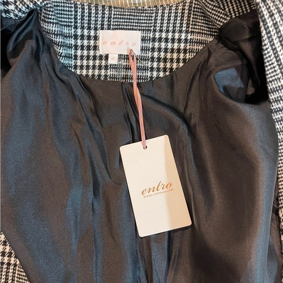 ENTRO black & white Plaid Blazer NWT, single button festive size small - Picture 6 of 9